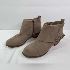 Reba Whisper Buckle Harness Cuff Beige Suede Leather Ankle Zip Boots Size 10M